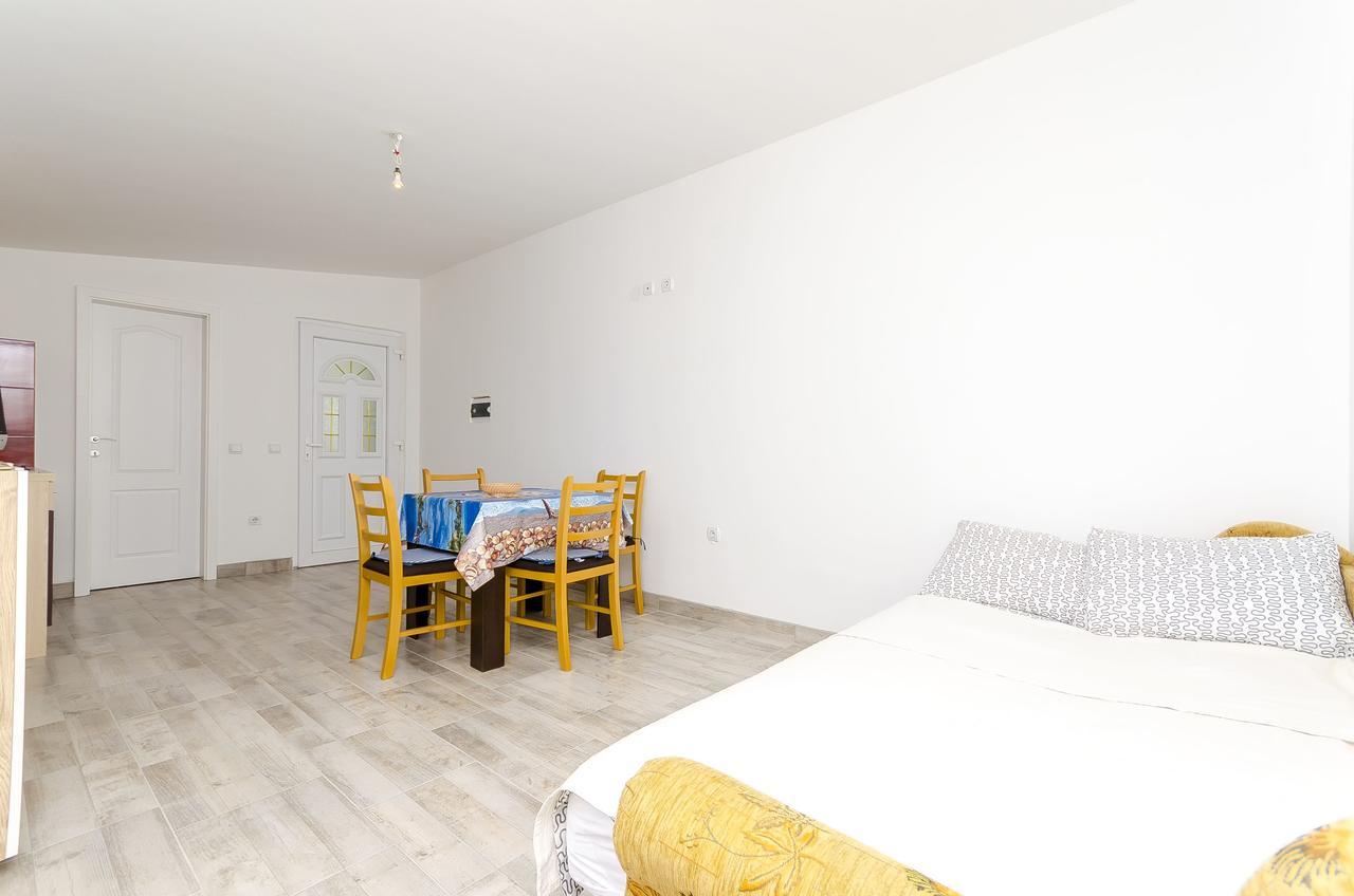 Apartments Mirko I Anda Donji Okrug  Bagian luar foto