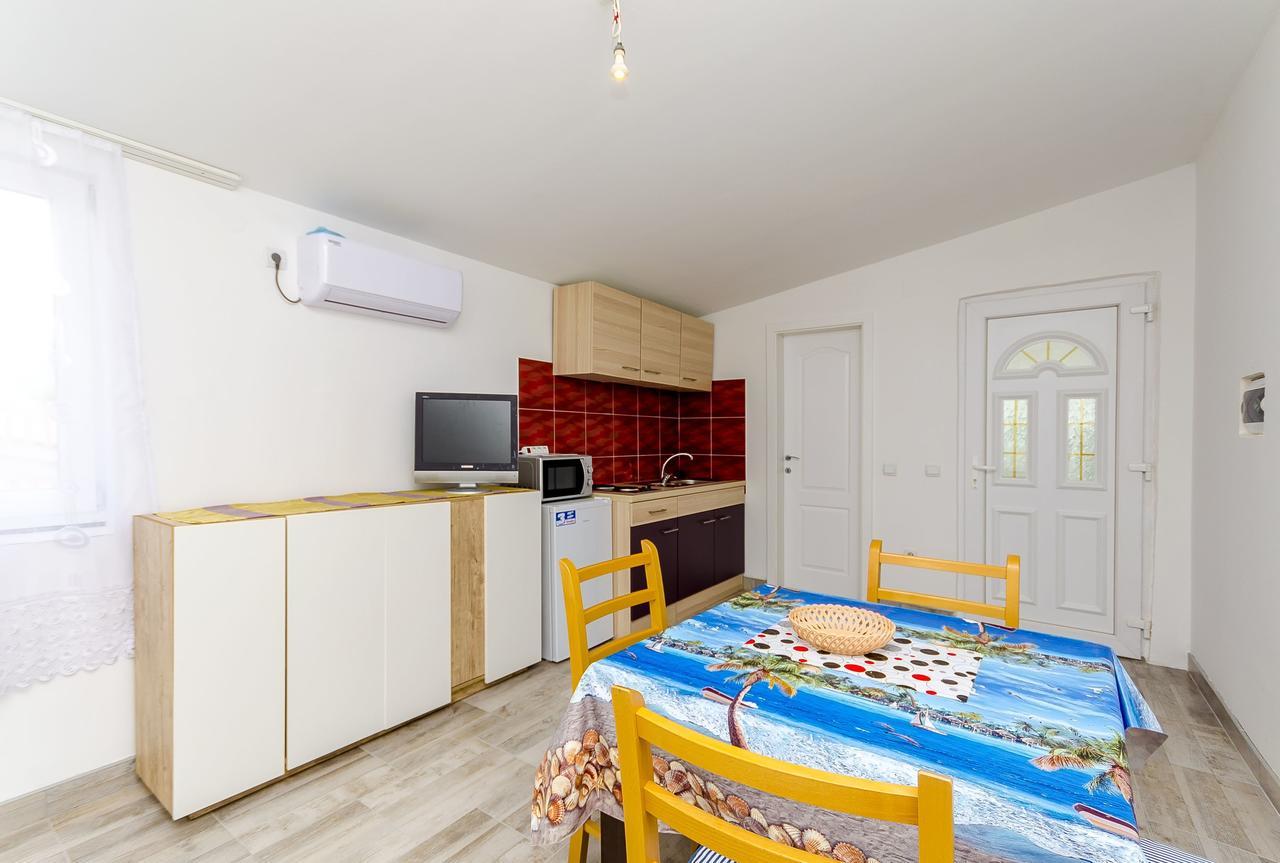 Apartments Mirko I Anda Donji Okrug  Bagian luar foto