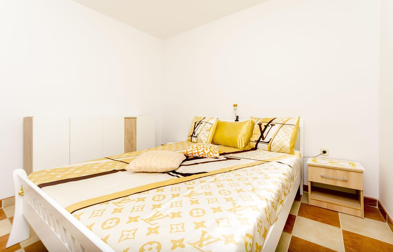 Apartments Mirko I Anda Donji Okrug  Bagian luar foto