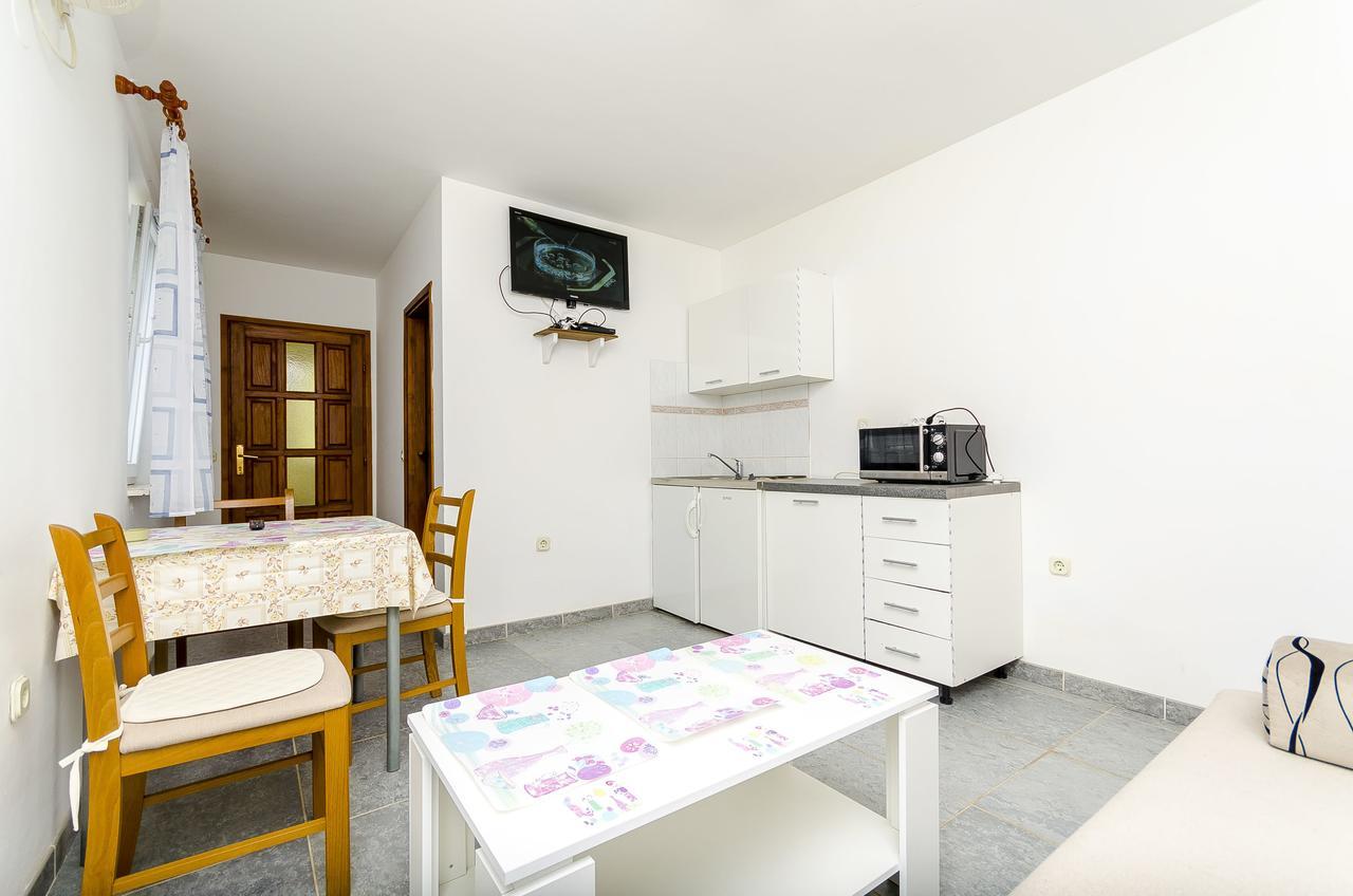Apartments Mirko I Anda Donji Okrug  Bagian luar foto